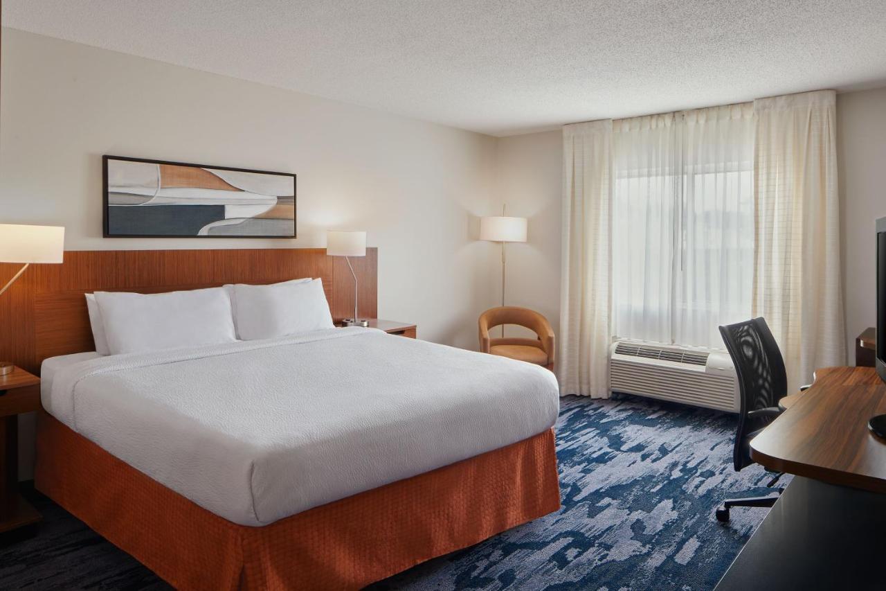 Fairfield Inn Хантсвилл Экстерьер фото